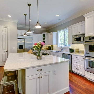 Sunset Lake Kitchen
