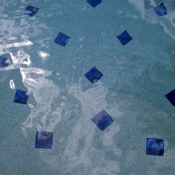 Special Features - Shimmering Sea Seashell Blend added to Irish Mist PebbleSheen