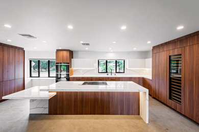Example of a kitchen design in Los Angeles