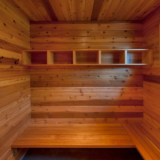 Poolhouse Changing Room | Houzz