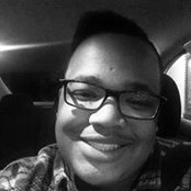 Keaton Martin's photo