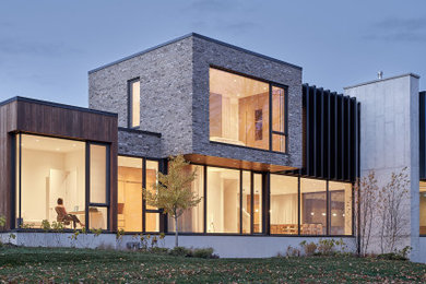 Minimalist exterior home photo in Toronto