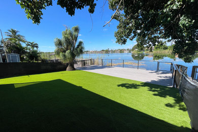 Inspiration for a modern deck remodel in Miami