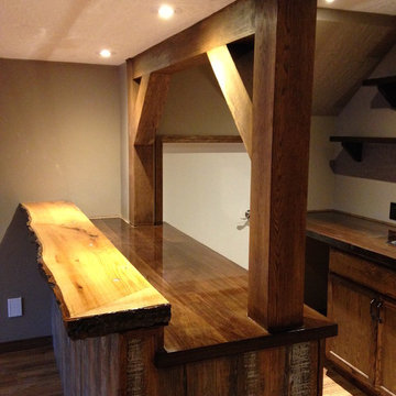 Rustic Royal Oak Basement