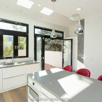Brownstone Beauty
