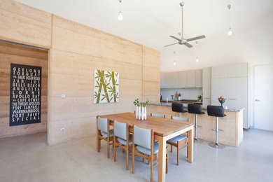 This is an example of a contemporary kitchen in Geelong.