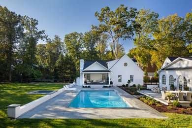 Inspiration for a pool remodel in Richmond