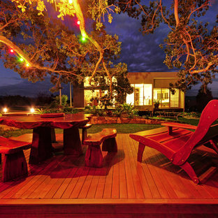 ブリスベンの小さいコンテンポラリースタイルのおしゃれな裏庭のデッキ (日よけなし) の写真