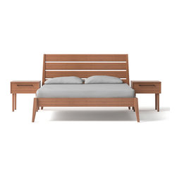 Sienna Eastern King Bed - Caramelized - Products