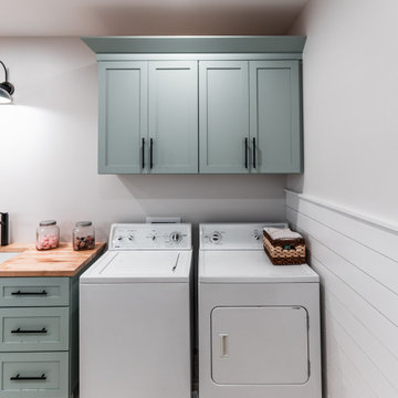 Contemporary Praire Laundry in Blue