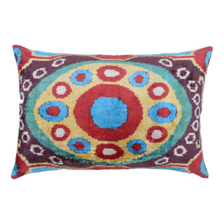 https://st.hzcdn.com/fimgs/3831dbde0515c9c4_7703-w320-h320-b1-p10--mediterranean-decorative-pillows.jpg