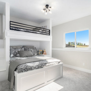 Home Bars, Bonus Rooms & Features