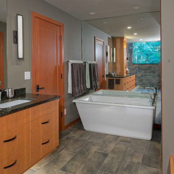 Master Bathroom Tub