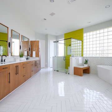 Castle Rock Master/Master Bath