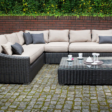 Toja Patio Furniture - Tuscan Sectional Set - Red Brick Wall