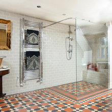 Tom Bathroom