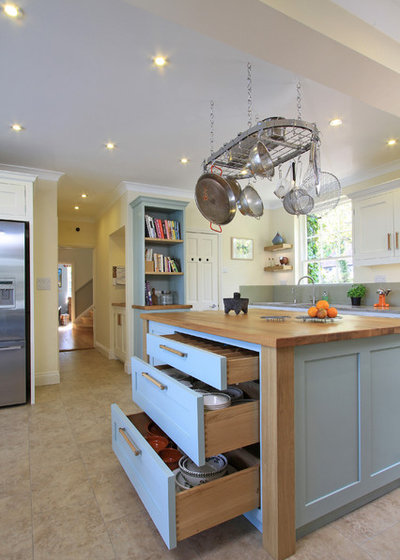 Kein Geld für eine Profiküche? 13 Ideen für mehr Stil & Stauraum