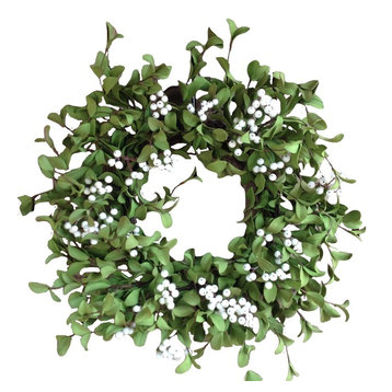 Green with White Berry Wreath, 22"