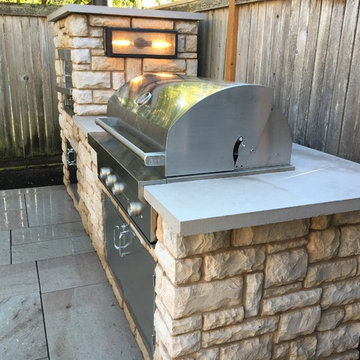 Ballard Sandstone Pavers & Outdoor Kitchen Island