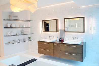 Bathroom - contemporary bathroom idea in Bridgeport