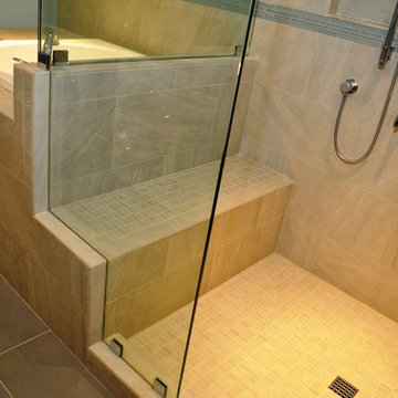Beautiful Bathroom Remodel to Enlarge the Space