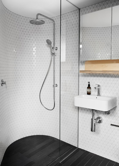 Scandinavian Bathroom by RUSH Design