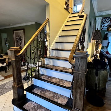 Traditional Wood & Wrought Iron Staircase – Commack NY