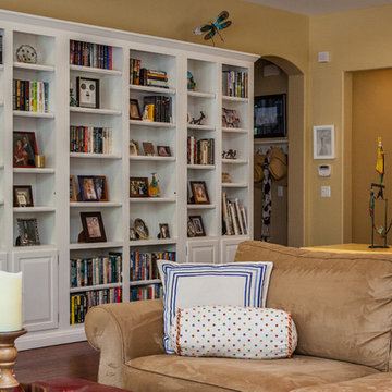 Large Colorful Family Room
