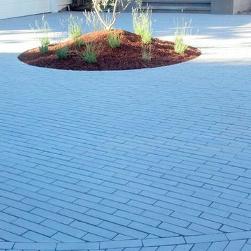 Paver Driveway. Narrow Modular