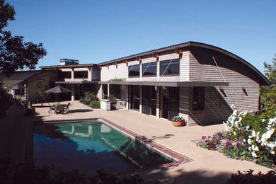 Example of a minimalist exterior home design in San Francisco