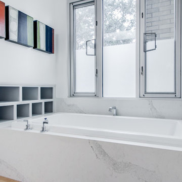Dallas | Vickery | Master Bathroom (Revive)