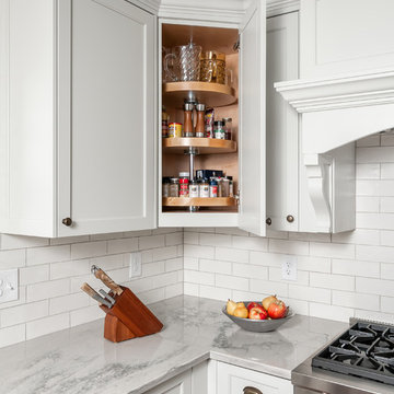 A Dynamic Make-over for a Busy Family!