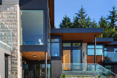 Minimalist entryway photo in Seattle