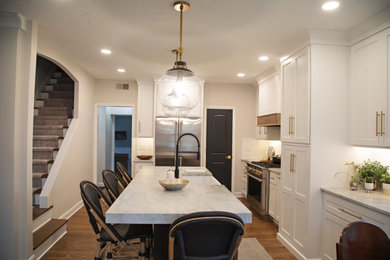 Example of a transitional kitchen design in Cleveland