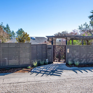 Home of the Horizontal Fence