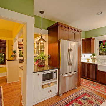 Quartersawn Oak Kitchen