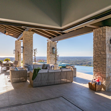 Seamless Indoor-Outdoor Living: A Home Designed for Entertaining and Privacy