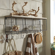 Entry way/laundry room