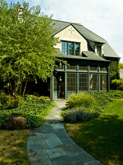 Traditional Exterior My Houzz: English Cottage Style Graces a Home Bathed in Light