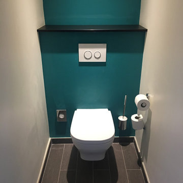 Salle de bain/WC à Cergy