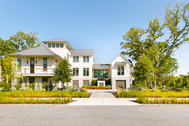 Contemporary exterior home idea in Charleston
