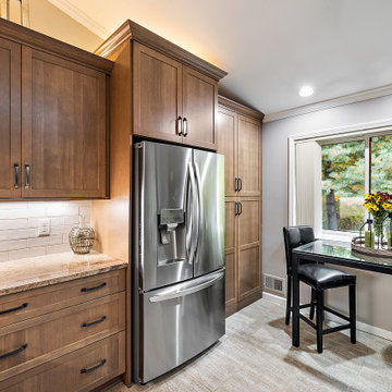 Showplace EVO Frameless Quartersawn White Oak Pendleton SP in Sable