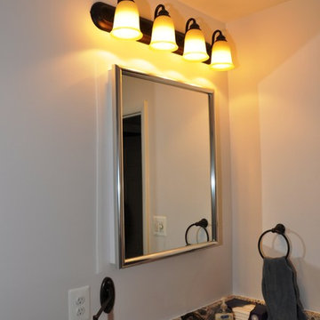 Beautiful Bathroom Remodel to Enlarge the Space