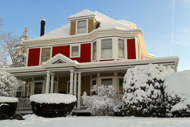 Exterior home idea in New York