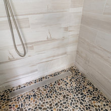 Pool bathroom / Sauna - McGhie