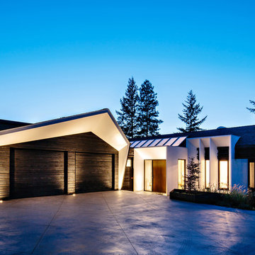 Kalamalka Lake Home