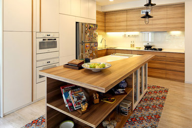 Inspiration for a kitchen remodel in Singapore