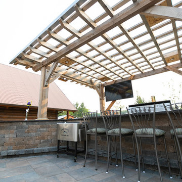 Arrow Lake Lodge
