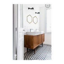 Stoney clover- Ondine's bathroom