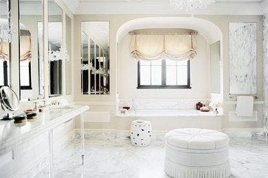 Bathroom - victorian bathroom idea in New York